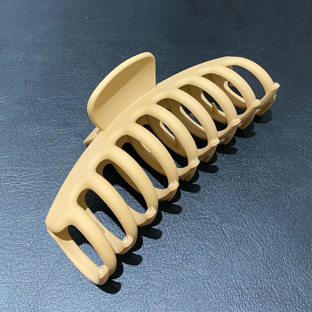 3/$35|Cute Classy Hair Crab Claw Clamp Clip Accessories